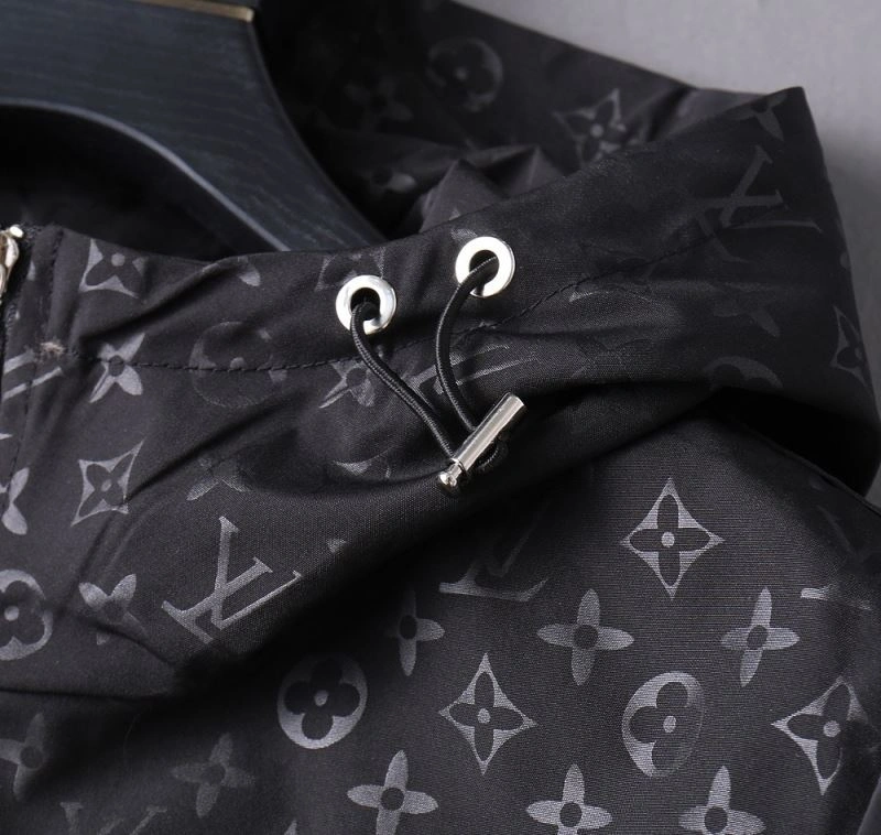 Trendsetting Louis Vuitton Outwear 136743