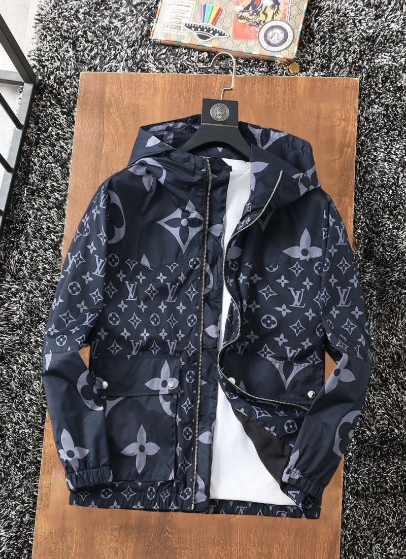 AllSeason Louis Vuitton Outwear 136744