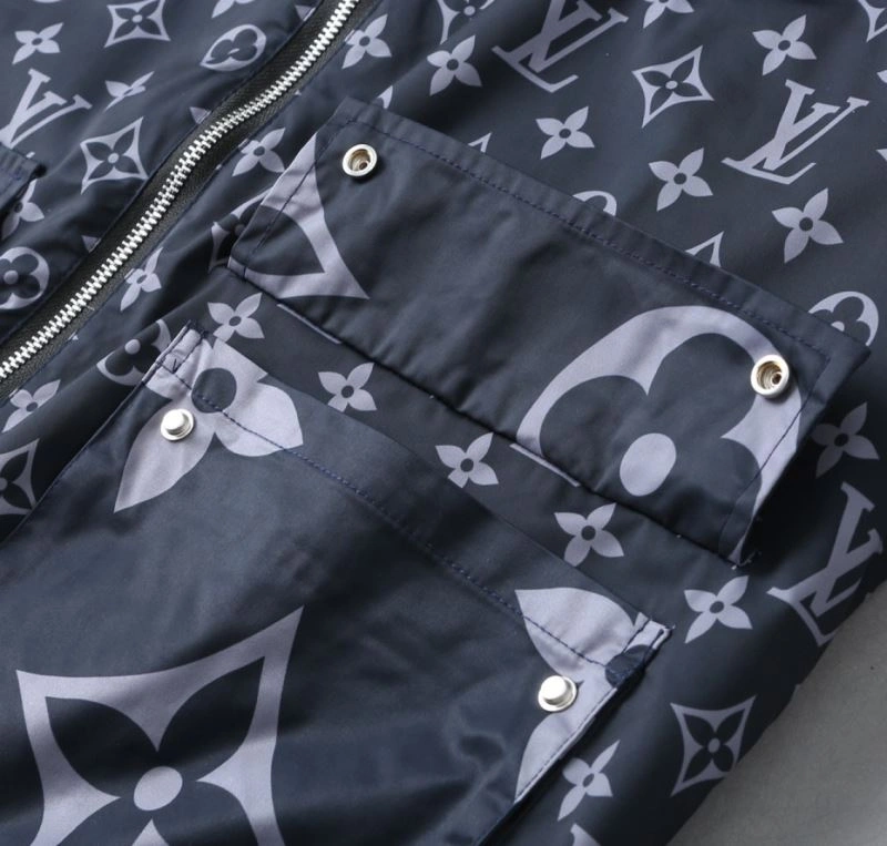 AllSeason Louis Vuitton Outwear 136744