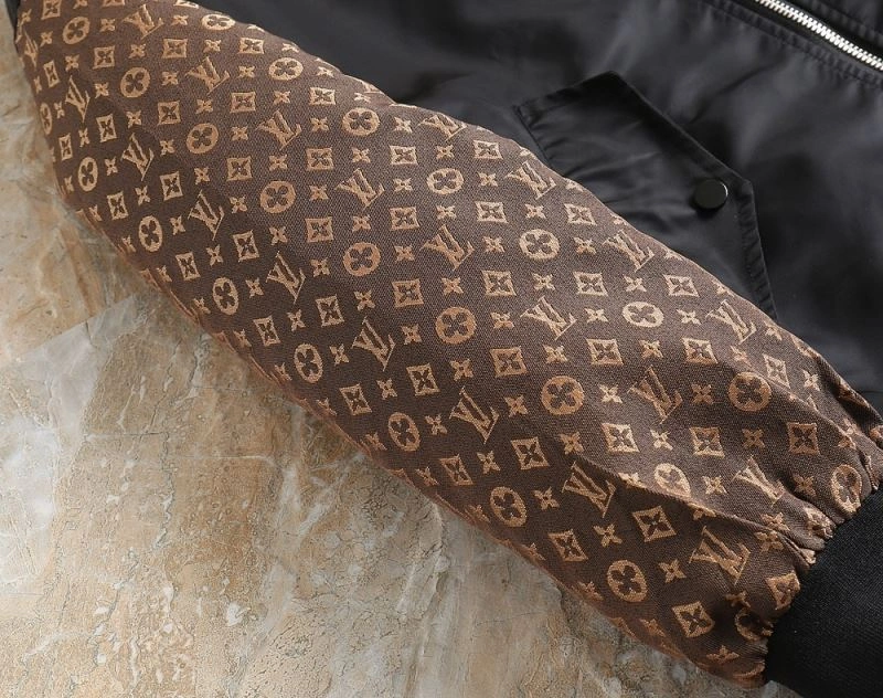 OnTrend Louis Vuitton Outwear 136733