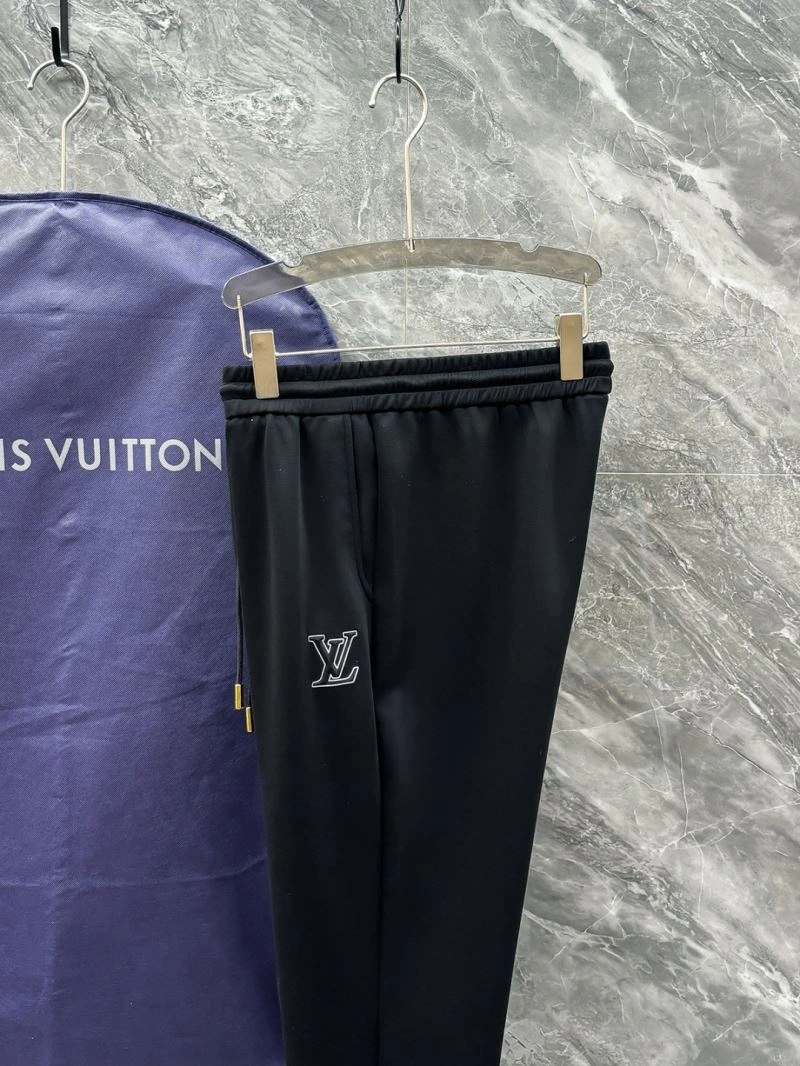 Lightweight Louis Vuitton Outwear 136748