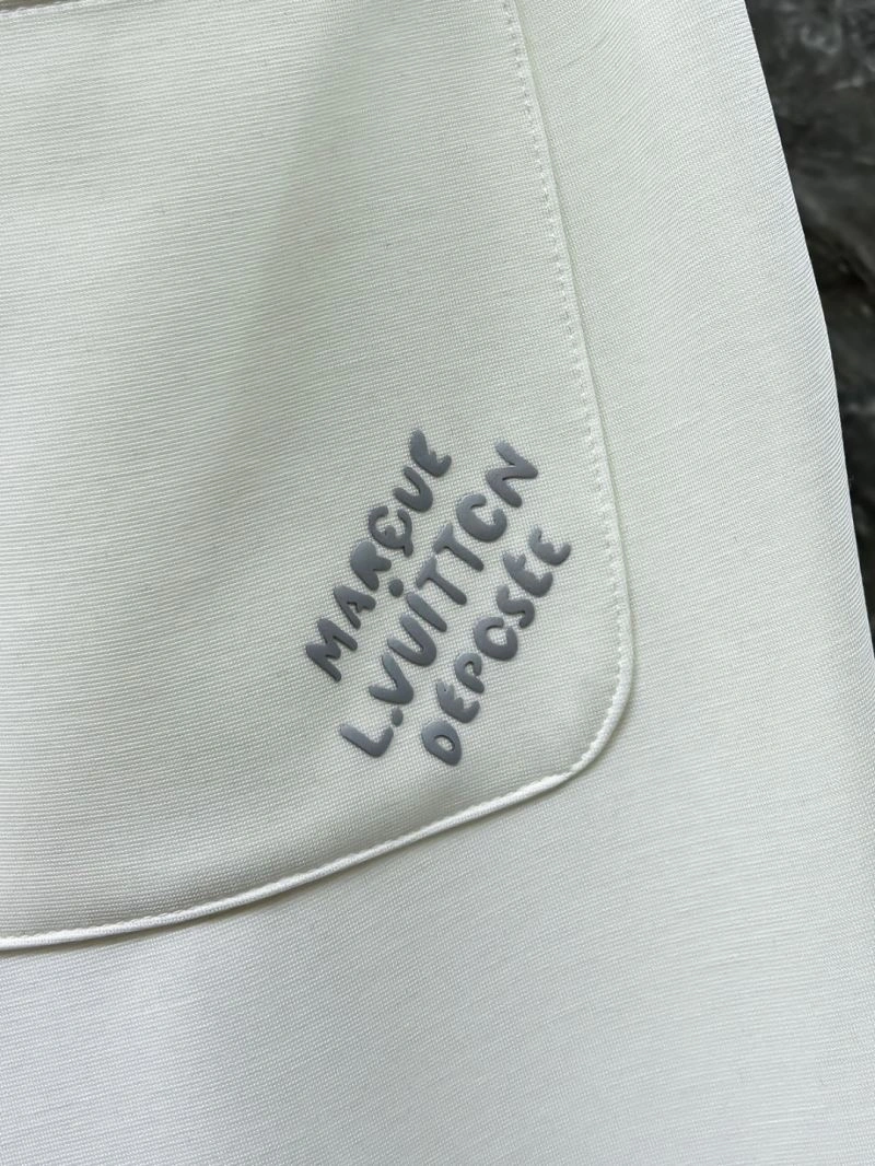 Comfortable Louis Vuitton Outwear 136737