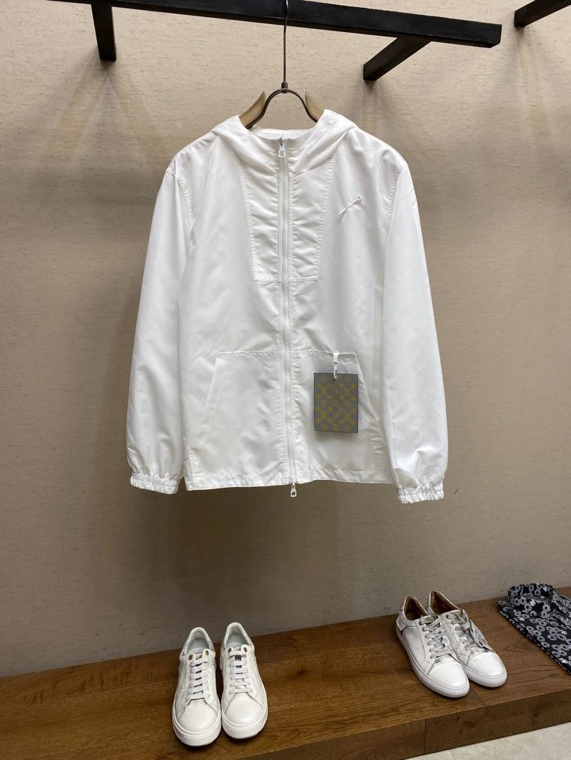 StreetReady Louis Vuitton Outwear 136732