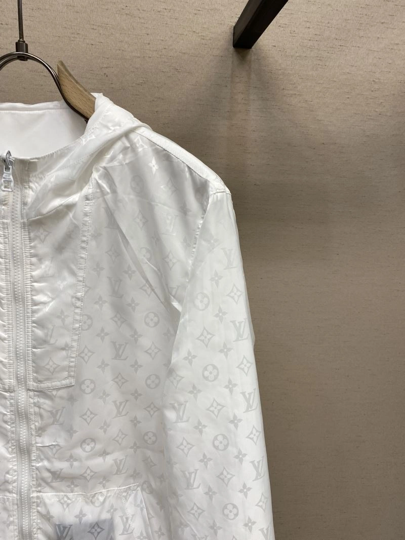 StreetReady Louis Vuitton Outwear 136732