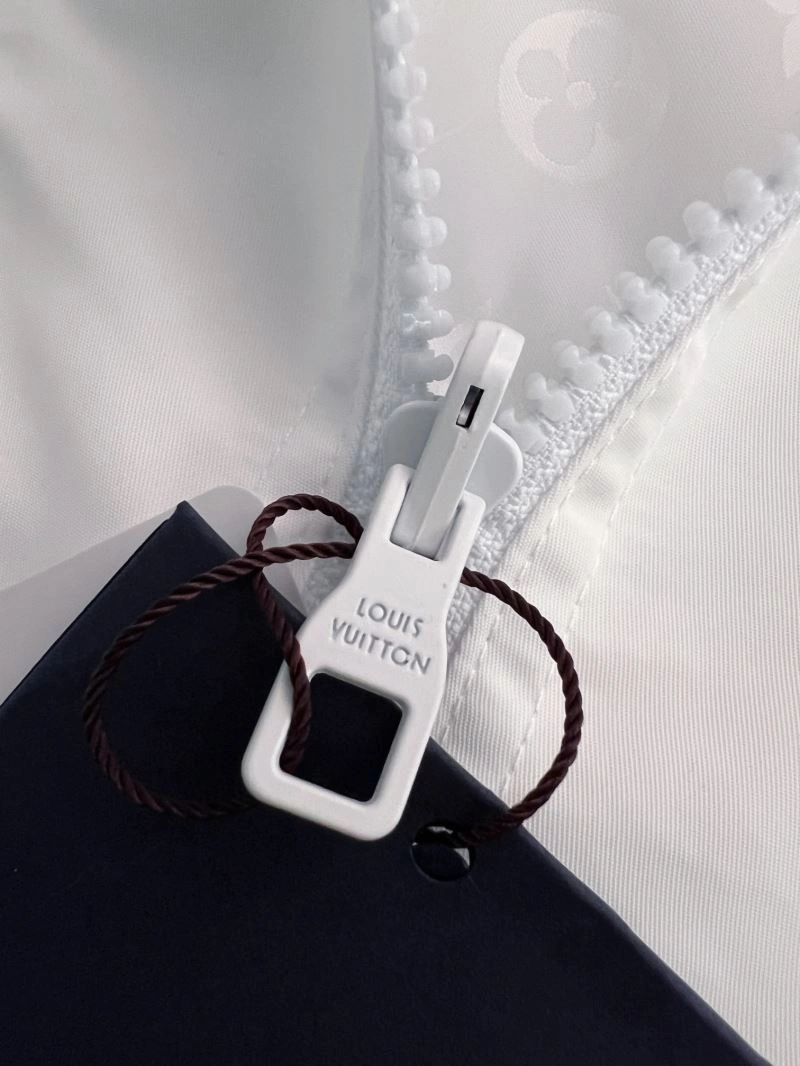 Louis Vuitton Outwear Affordable 136750
