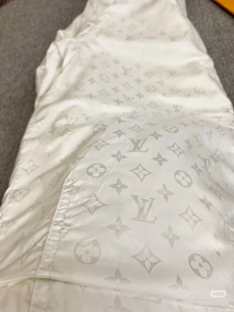 Louis Vuitton Outwear FashionForward 136727