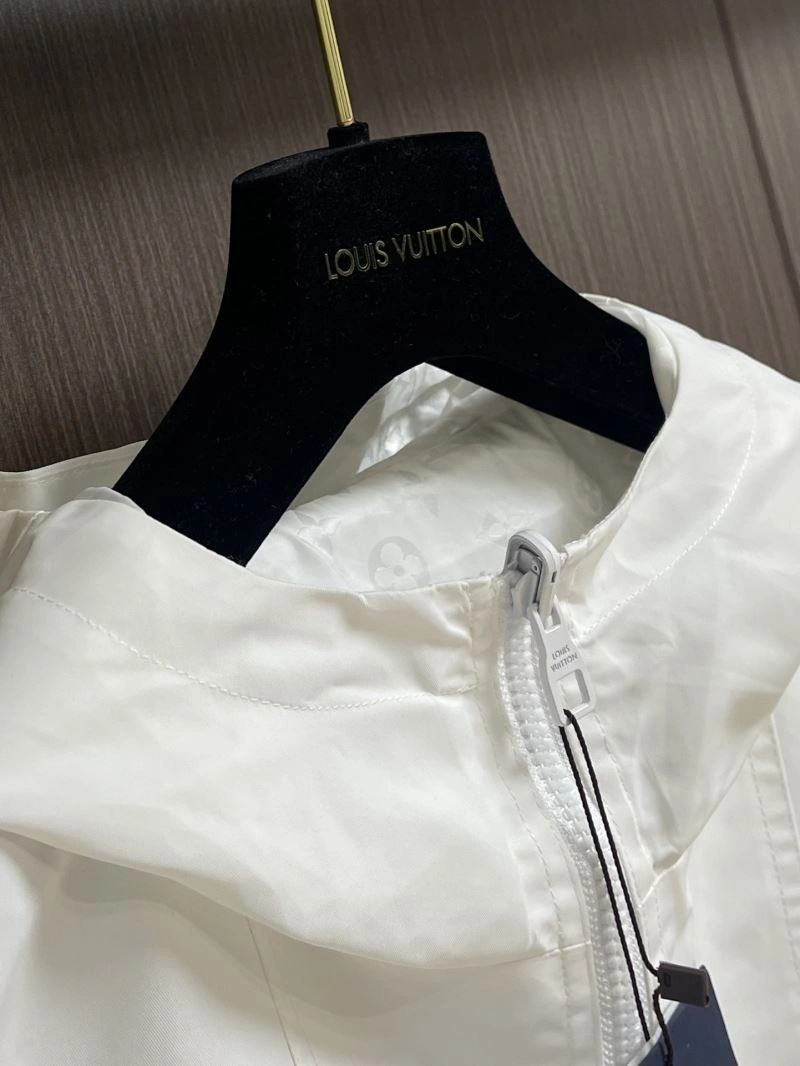 Louis Vuitton Outwear Efficient 136725