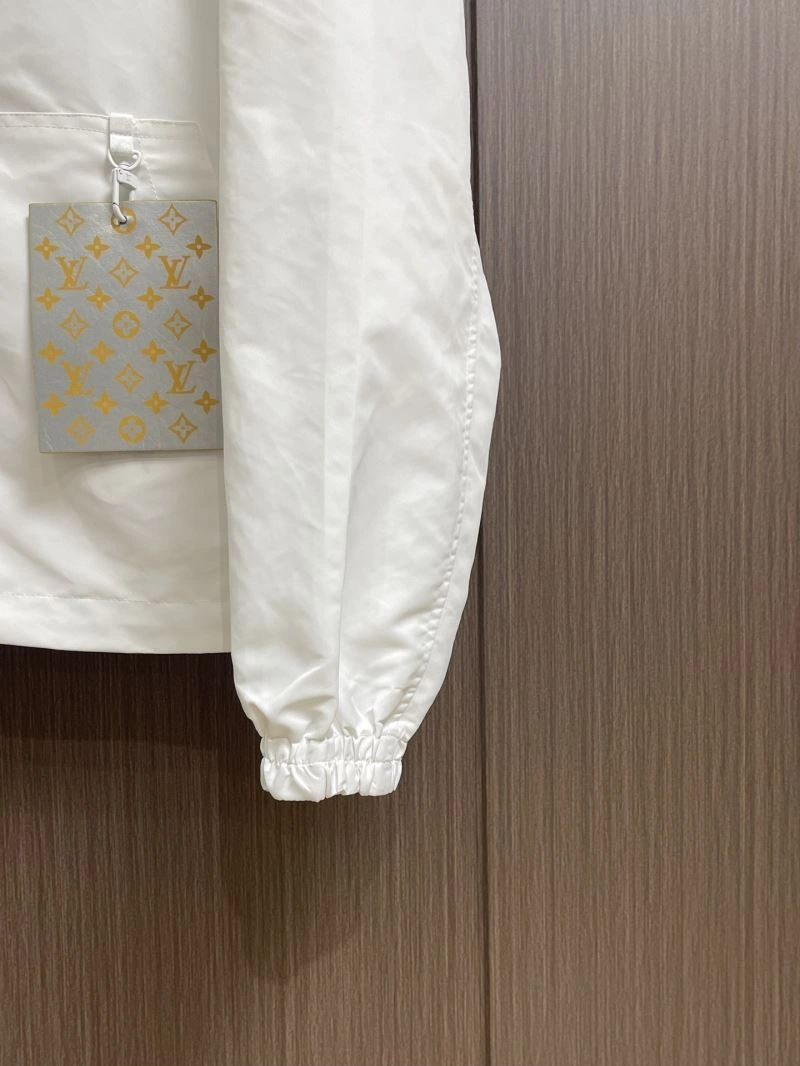 Louis Vuitton Outwear Efficient 136725