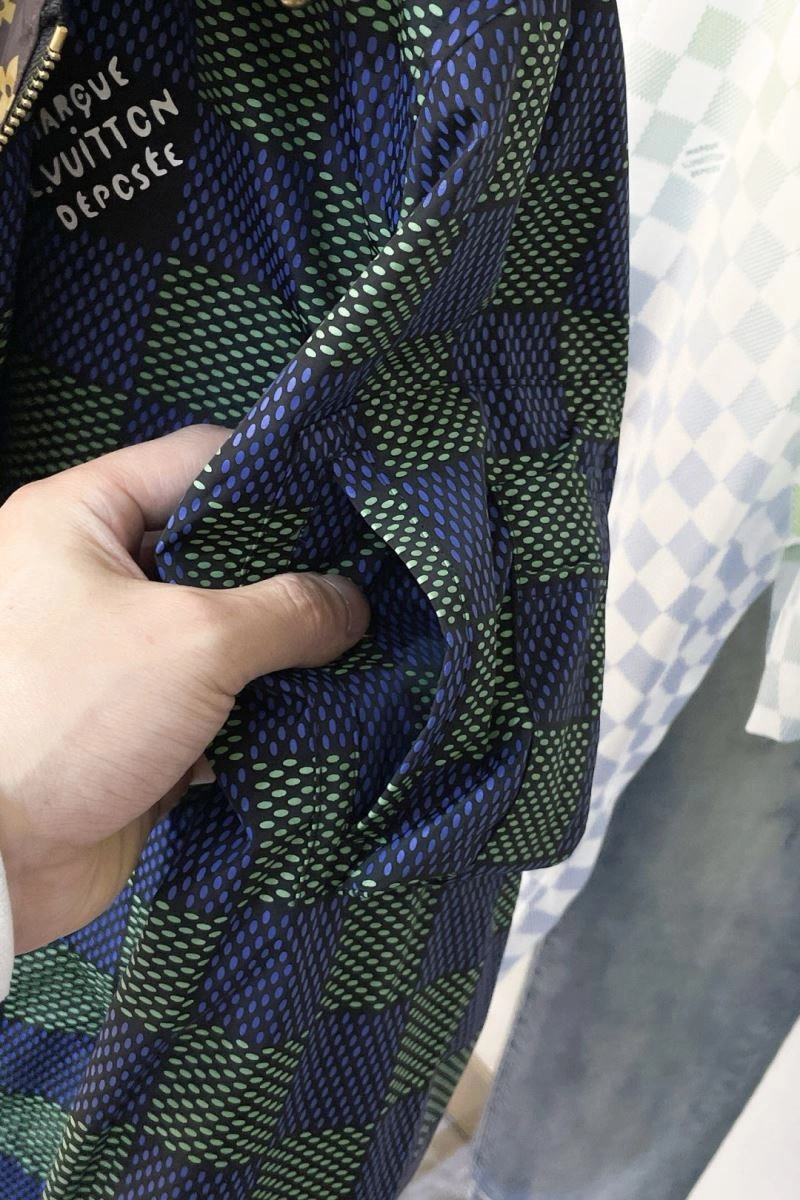 Casual Louis Vuitton Outwear 136742