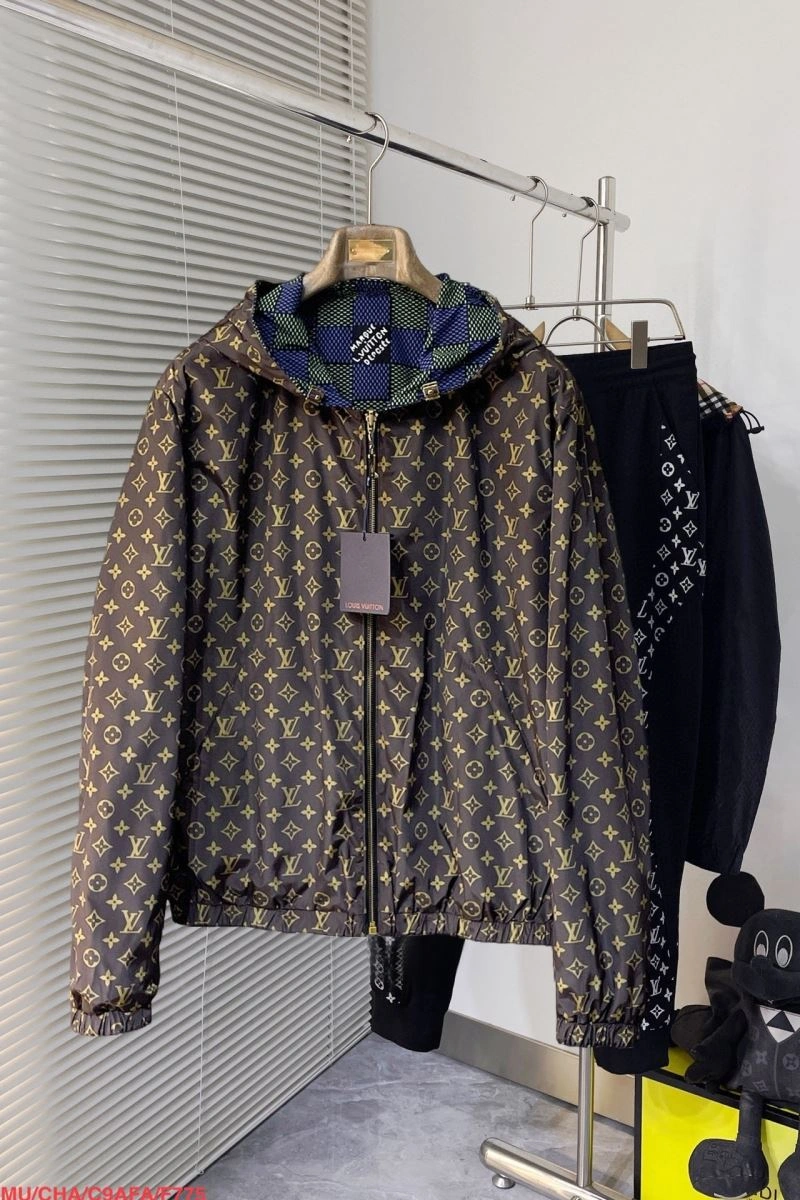 Casual Louis Vuitton Outwear 136742