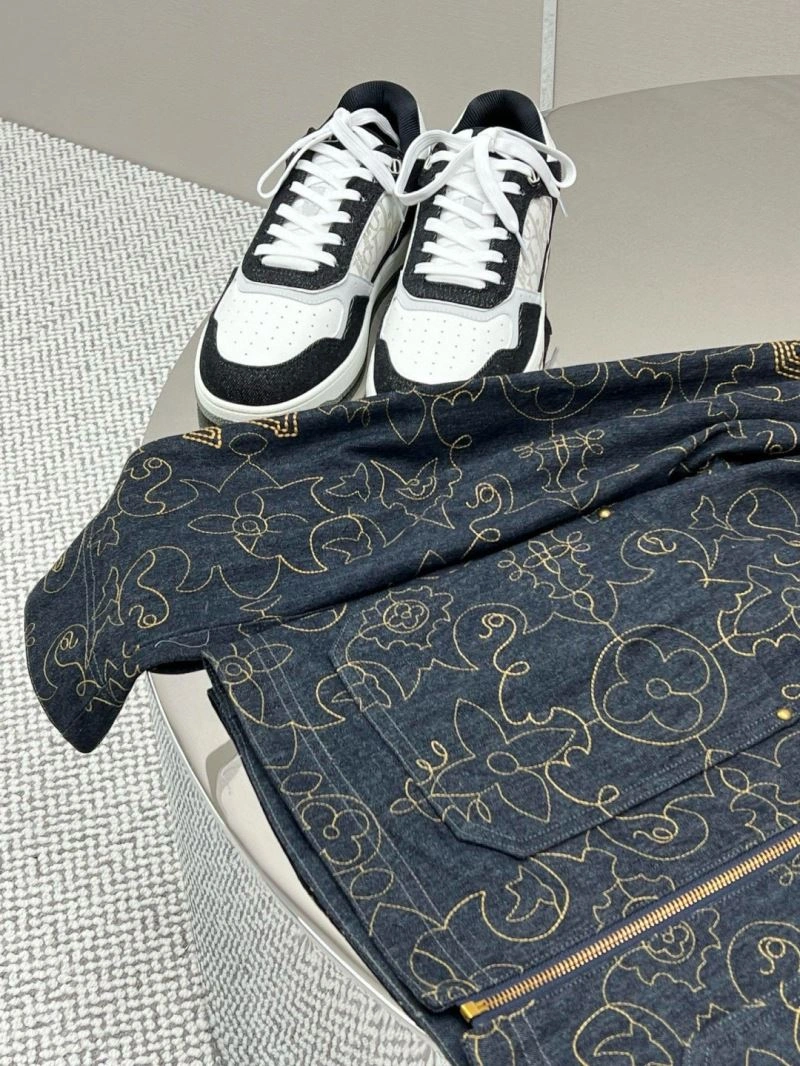 Louis Vuitton Outwear ZeroBulk 136720
