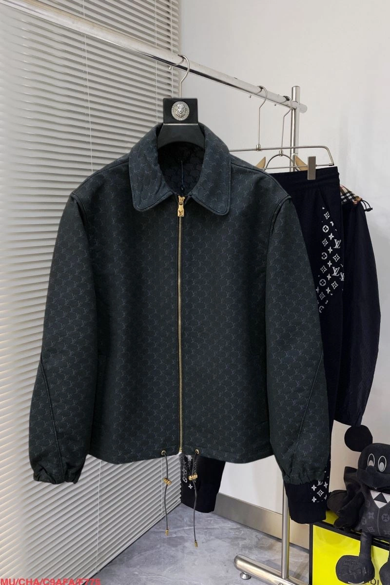Louis Vuitton Outwear Thermal 136716