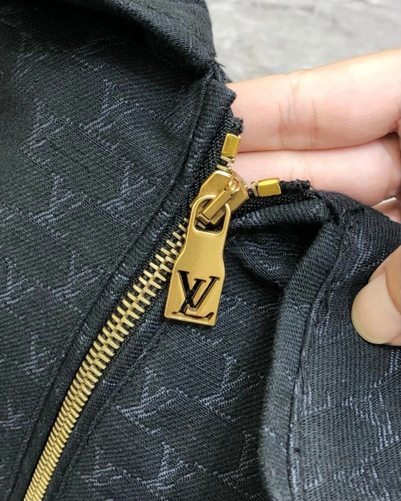 Louis Vuitton Outwear Thermal 136716