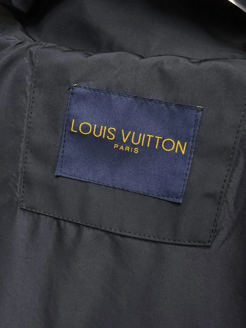 Refined Louis Vuitton Outwear 136715