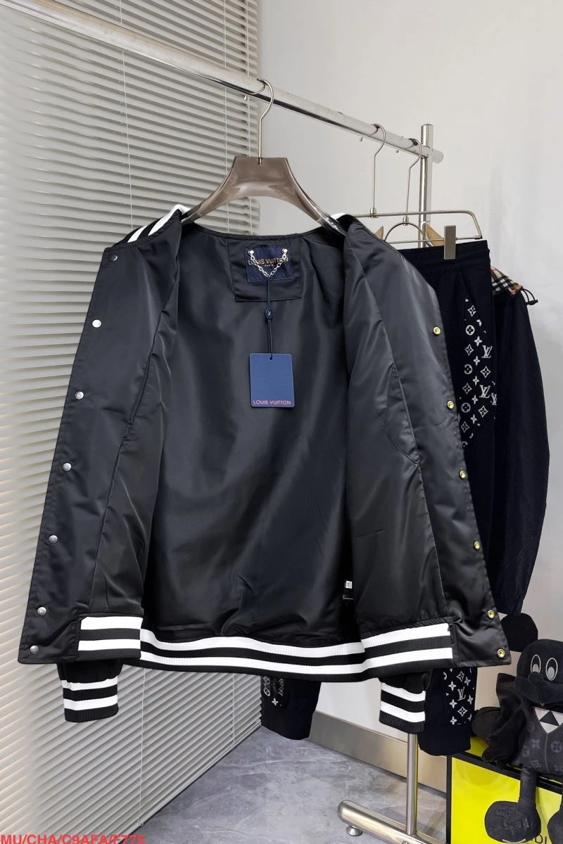 Louis Vuitton Outwear RelaxedFit 136714
