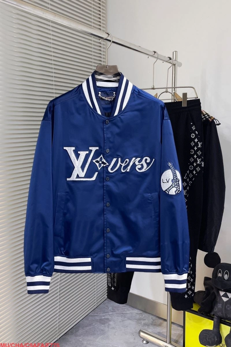 Louis Vuitton Outwear SmartChoice 136712