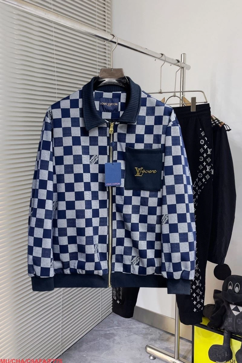 Breathable Louis Vuitton Outwear 136713