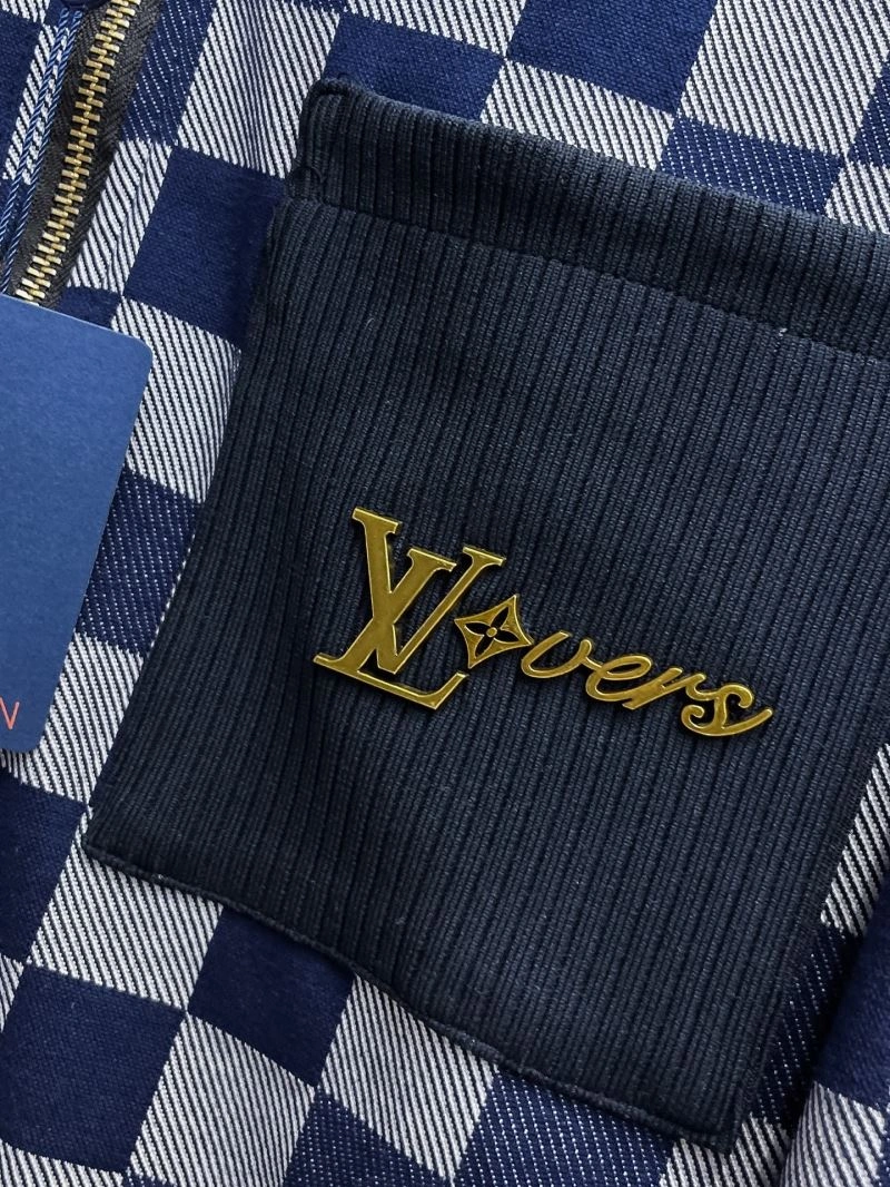 Breathable Louis Vuitton Outwear 136713