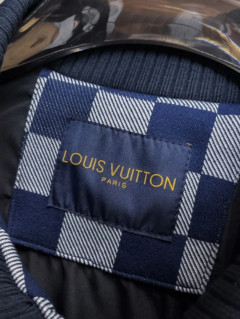 Breathable Louis Vuitton Outwear 136713