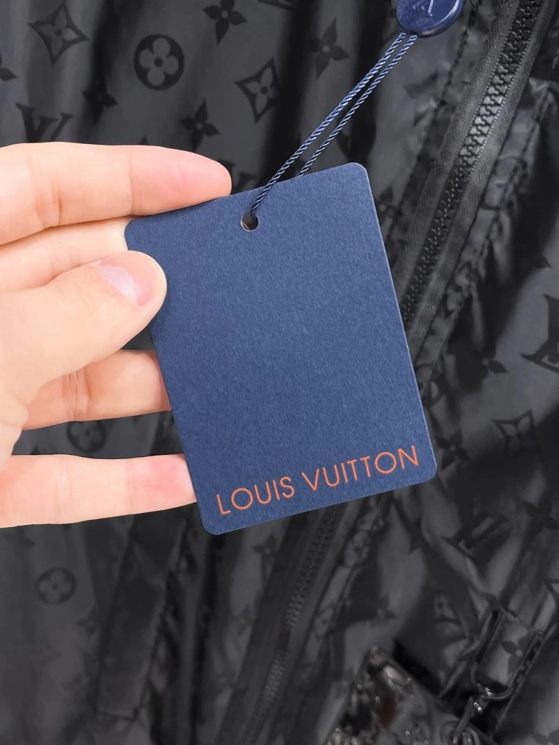 Louis Vuitton Outwear Stretchable 136708