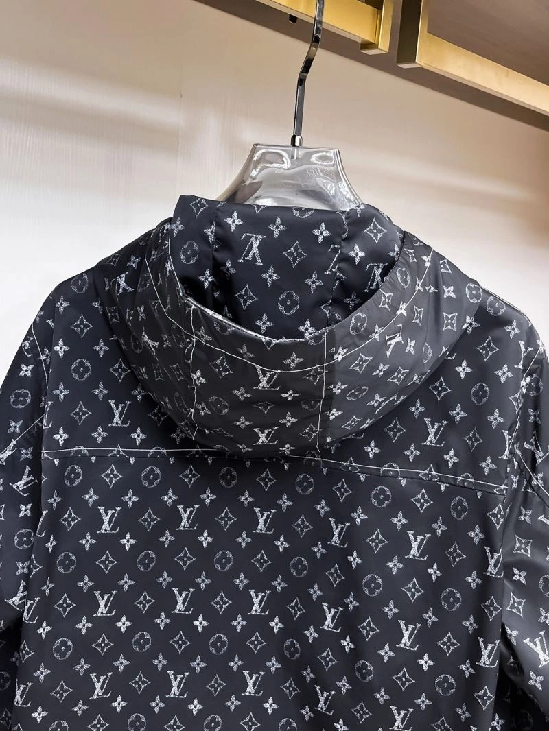 Trendsetting Louis Vuitton Outwear 136705
