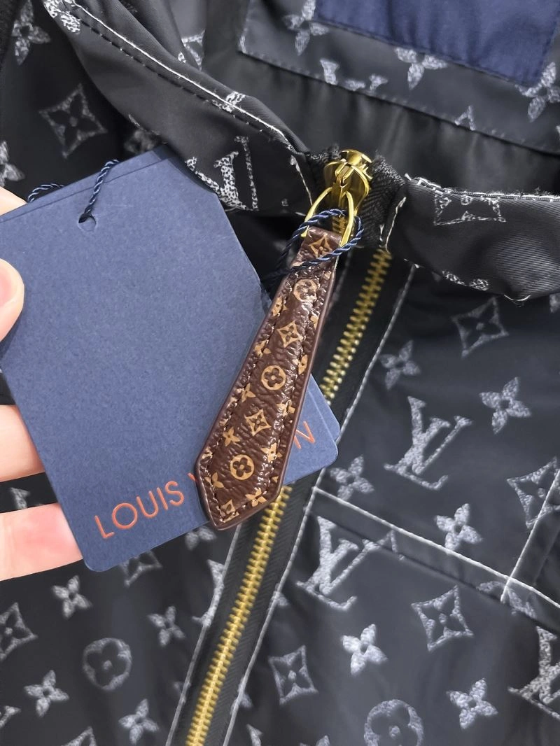Trendsetting Louis Vuitton Outwear 136705