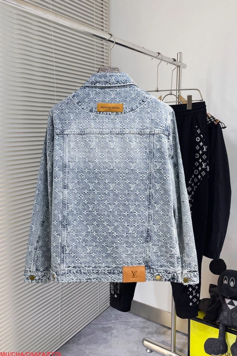 EasyCare Louis Vuitton Outwear 136699