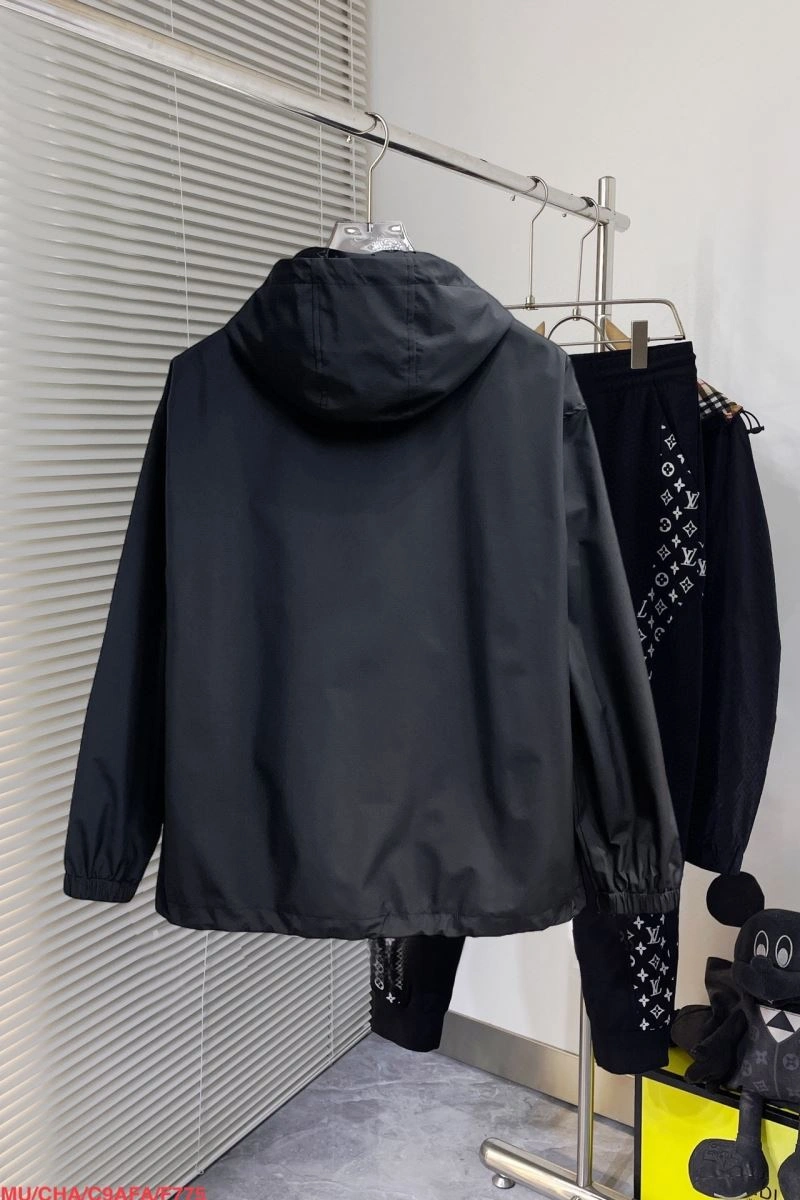 SoftTouch Louis Vuitton Outwear 136704