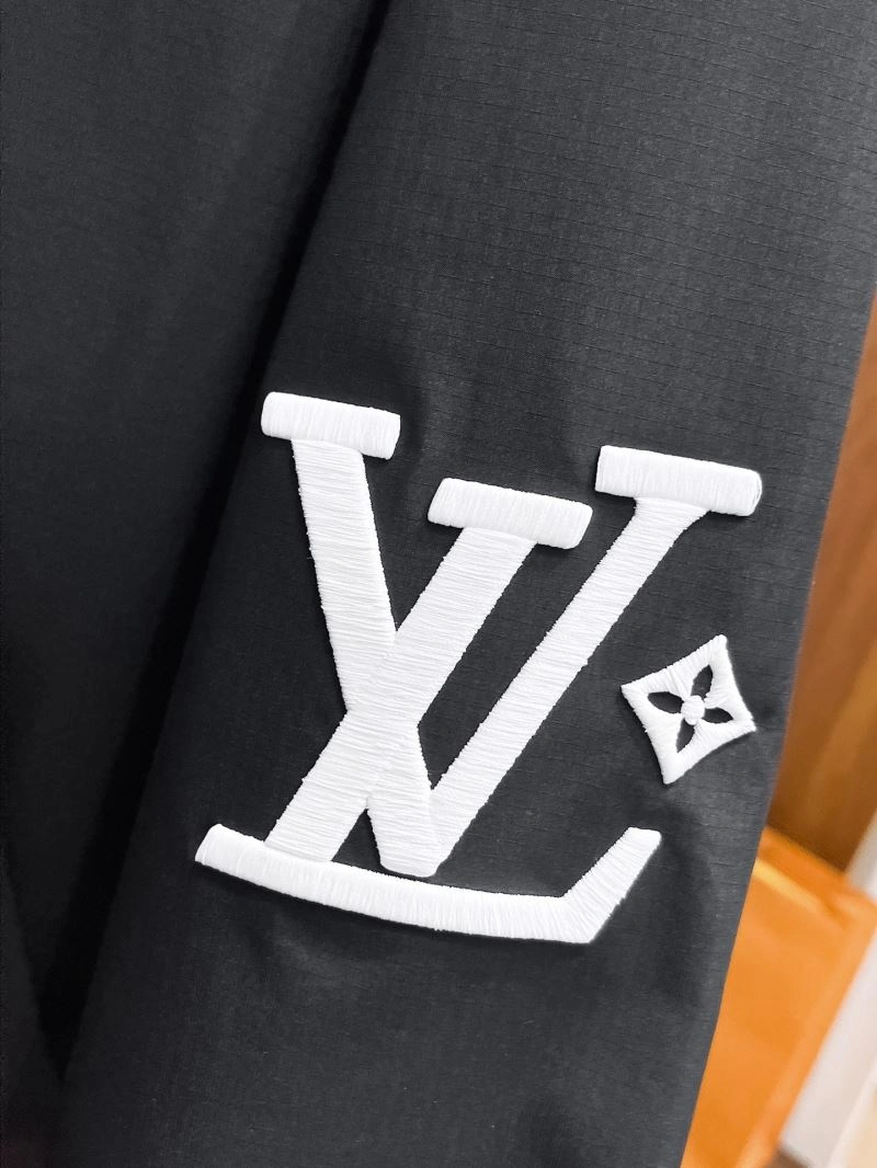 SoftTouch Louis Vuitton Outwear 136704