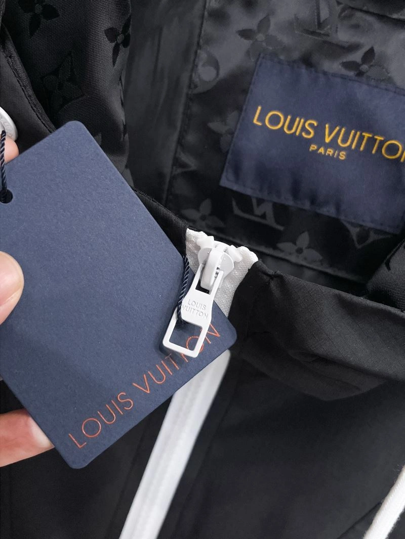 SoftTouch Louis Vuitton Outwear 136704