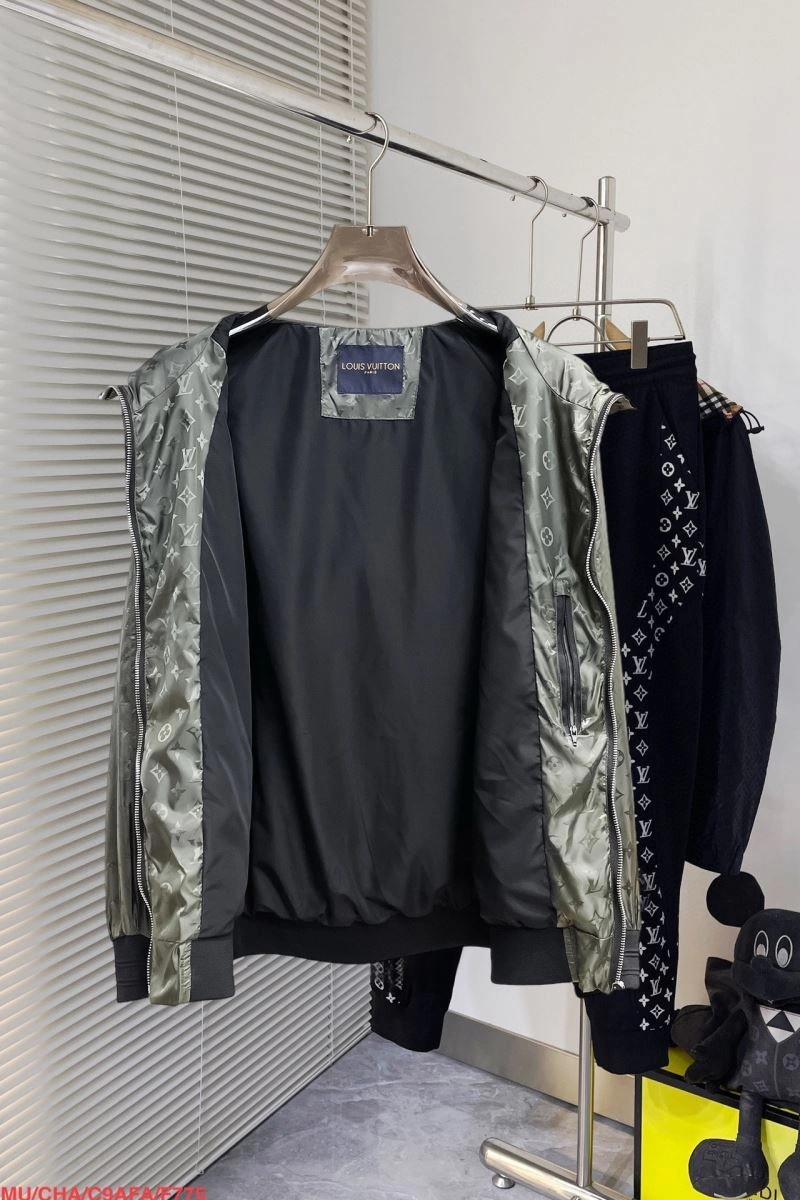 OdorResistant Louis Vuitton Outwear 136696