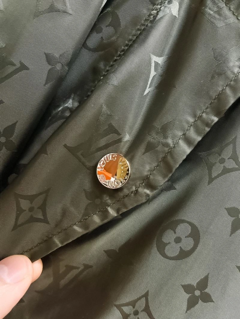 OdorResistant Louis Vuitton Outwear 136696