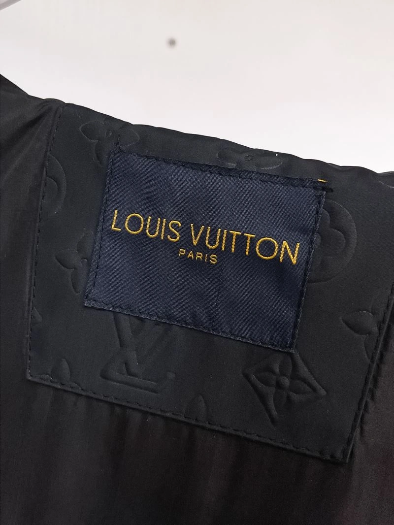 Louis Vuitton Outwear Bold 136707