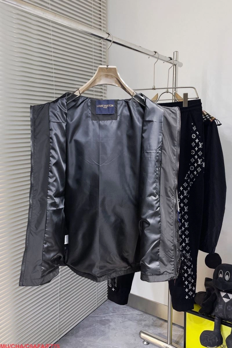 Youthful Louis Vuitton Outwear 136703
