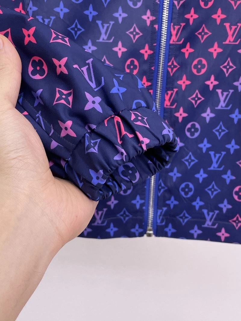 OdorResistant Louis Vuitton Outwear 136685