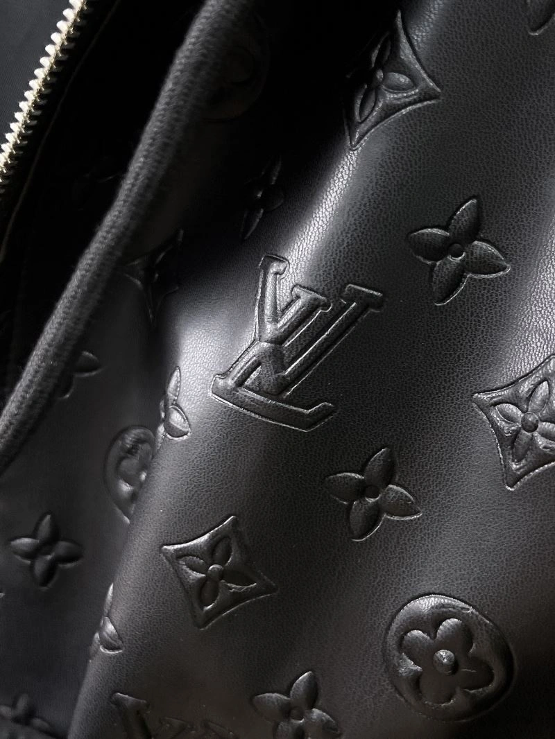 Louis Vuitton Outwear Chic 136682