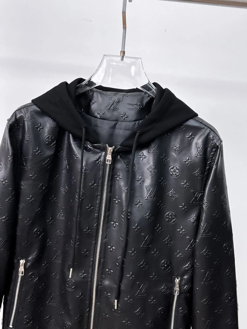 Louis Vuitton Outwear Chic 136682