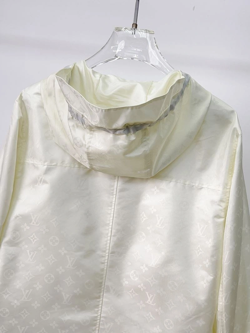 Louis Vuitton Outwear ZeroBulk 136683