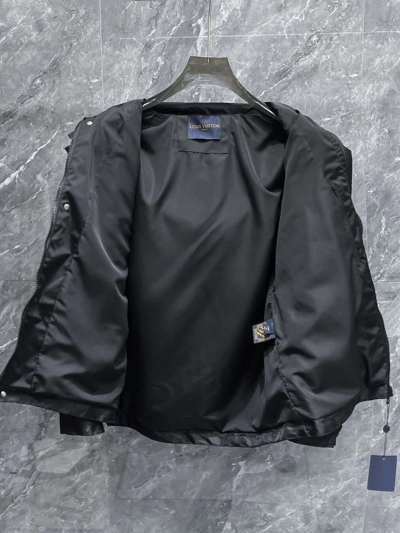 WaterResistant Louis Vuitton Outwear 136684