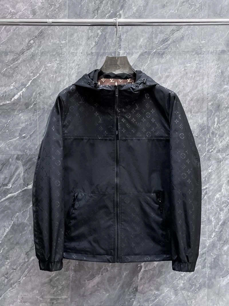 FashionForward Louis Vuitton Outwear 136678