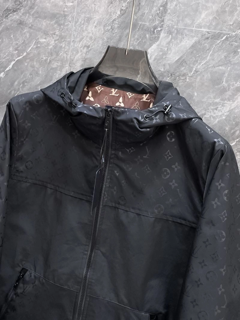 FashionForward Louis Vuitton Outwear 136678