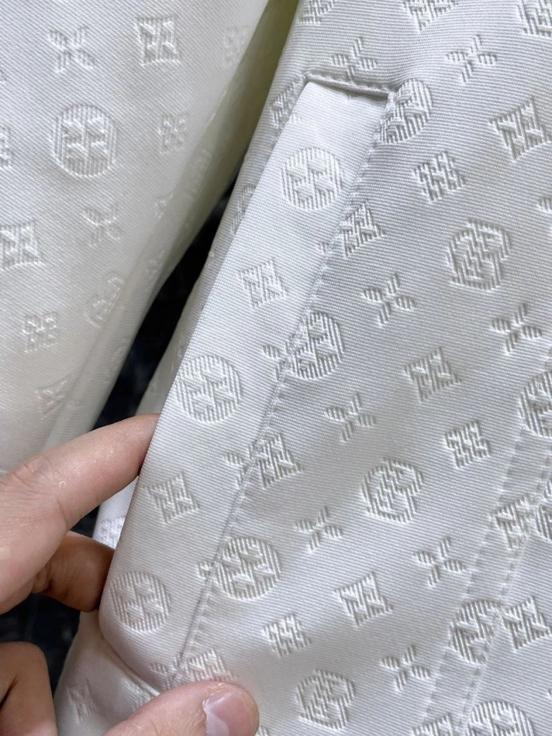 HighQuality Louis Vuitton Outwear 136681