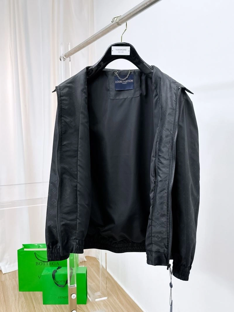 Louis Vuitton Outwear Elegant 136680