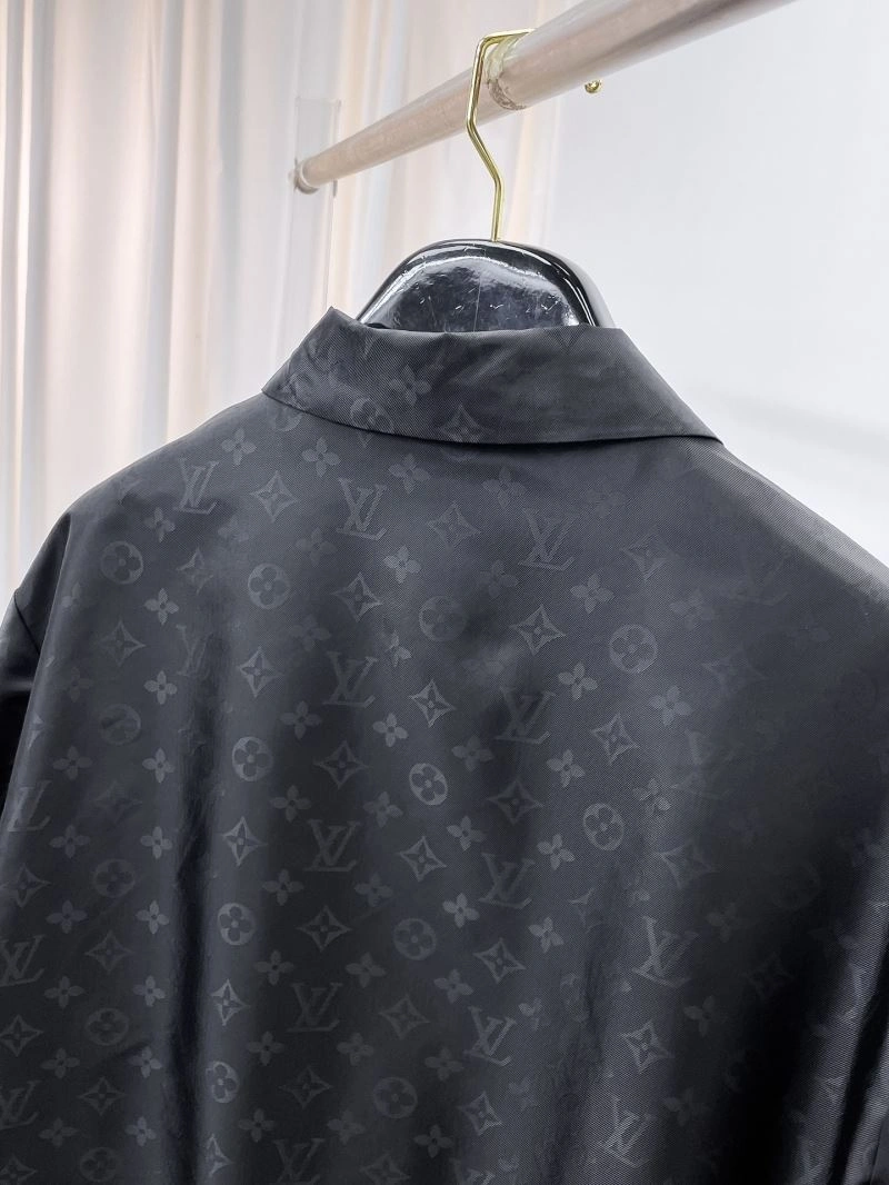Louis Vuitton Outwear Elegant 136680