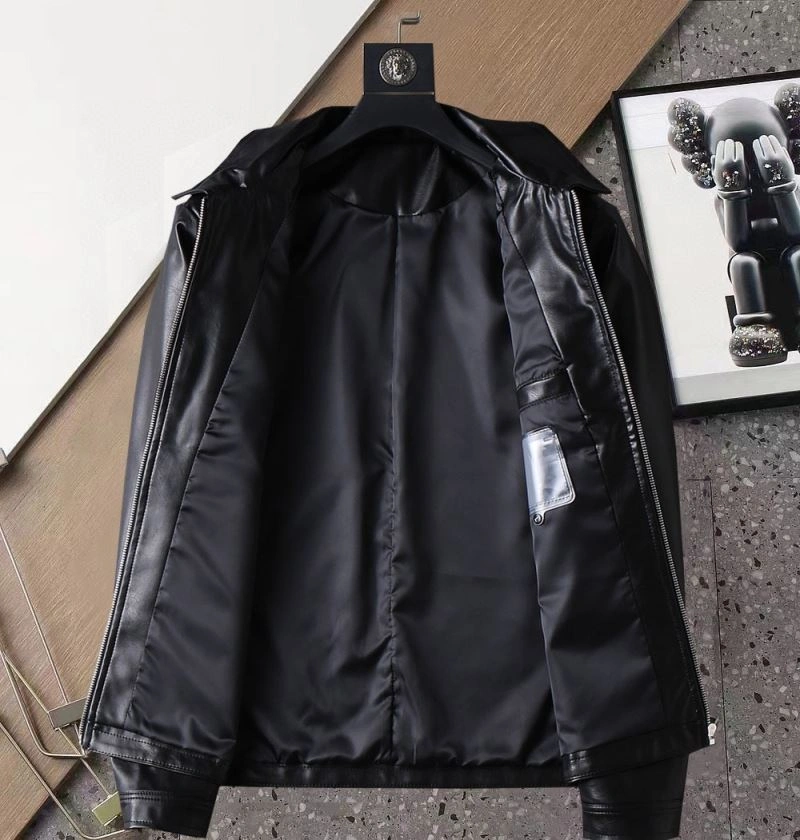 Breathable Louis Vuitton Outwear 136719