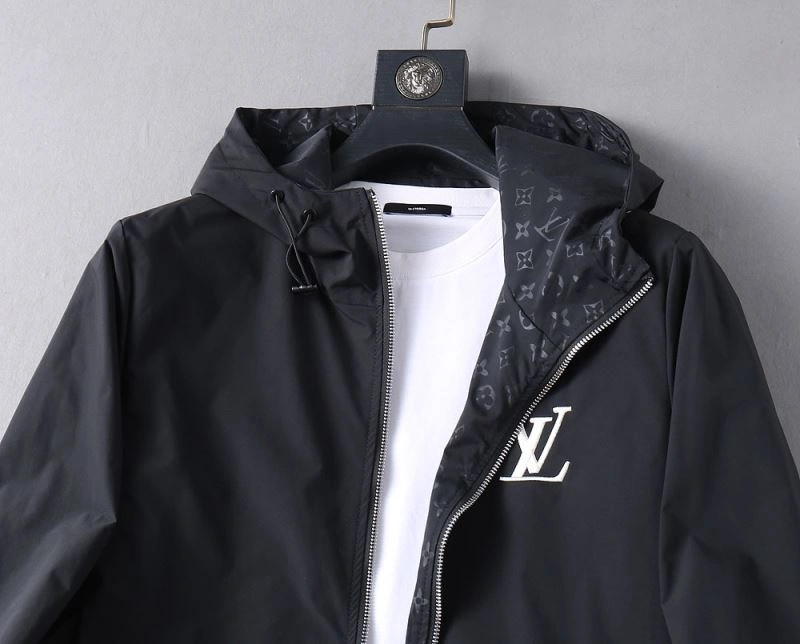 Louis Vuitton Outwear Durable 136675