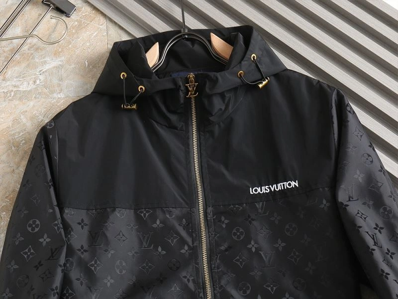 QuickDry Louis Vuitton Outwear 136674