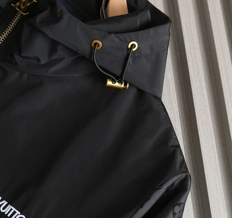 QuickDry Louis Vuitton Outwear 136674