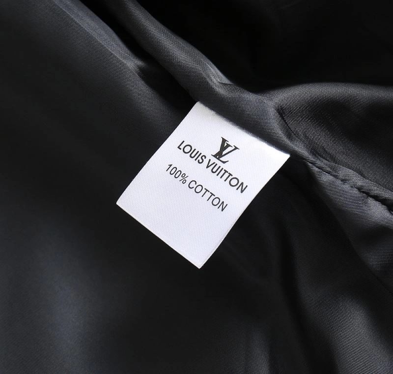 QuickDry Louis Vuitton Outwear 136674