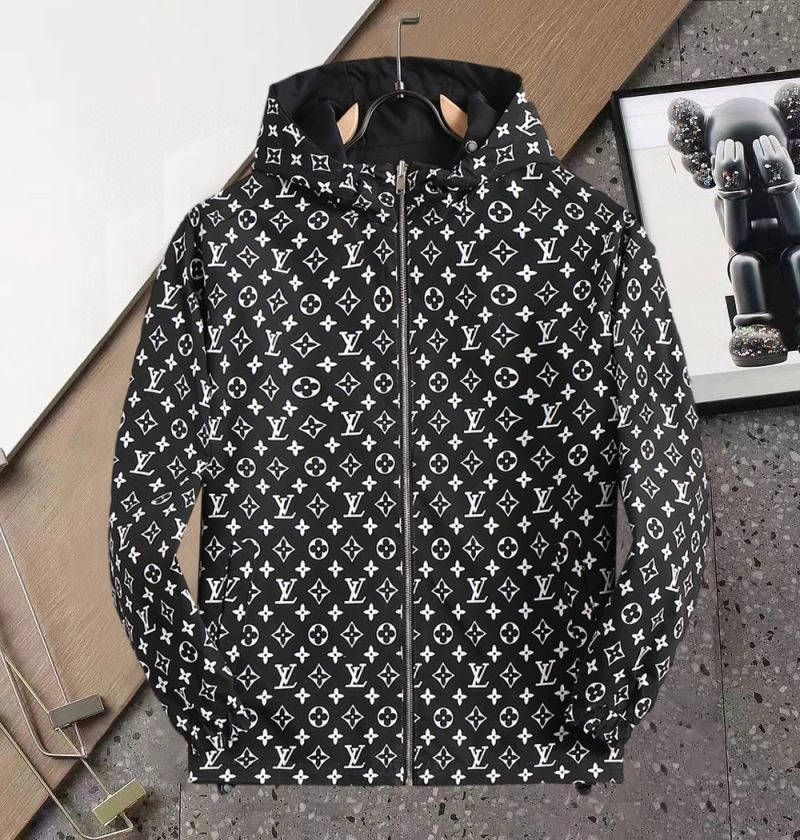 Durable Louis Vuitton Outwear 136670